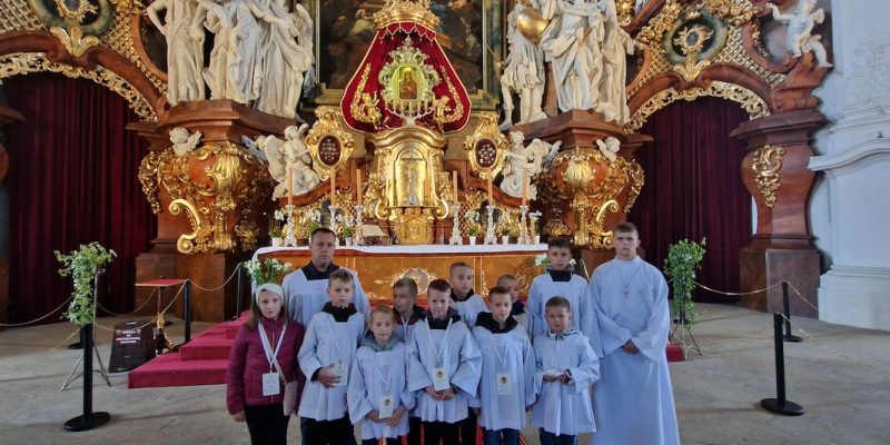 Pielgrzymka Liturgicznej Służby Ołtarza do Krzeszowa