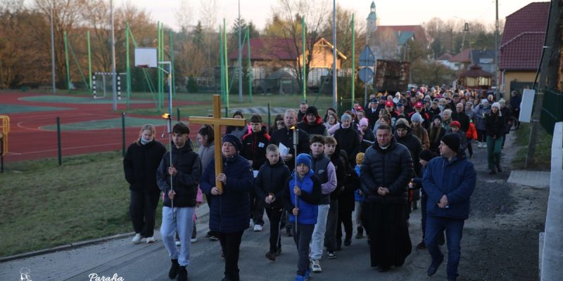 Droga Krzyżowa ulicami Czerwonej Wody