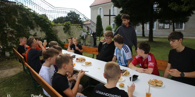 Spotkanie ministrantów i scholi